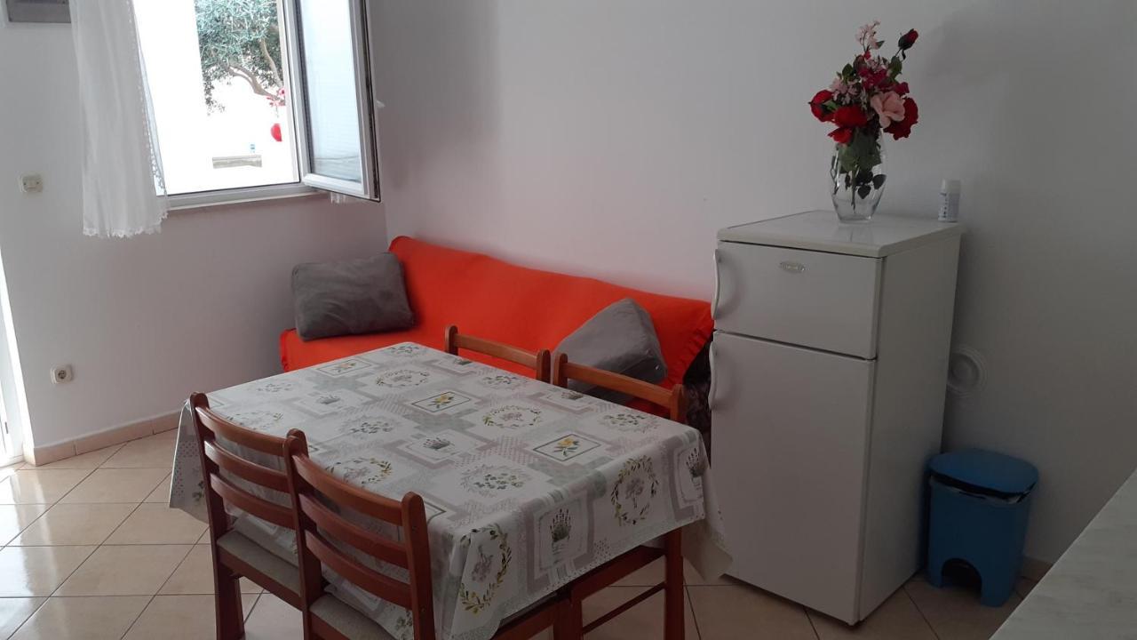 Apartments Slavica Bol Esterno foto